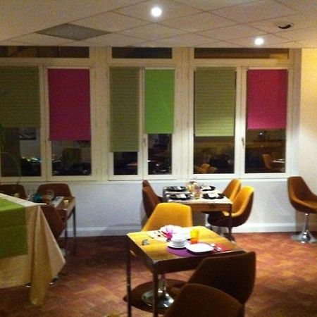 Logis Hotel De France Restaurant Le Lucullus Montmorillon Exterior photo