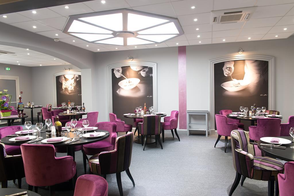 Logis Hotel De France Restaurant Le Lucullus Montmorillon Exterior photo