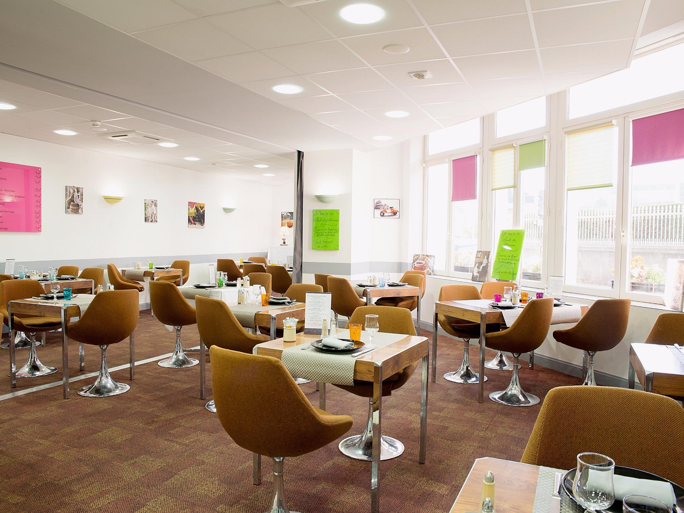 Logis Hotel De France Restaurant Le Lucullus Montmorillon Exterior photo
